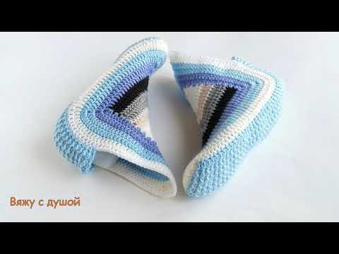 Видео: МК № 48 = "Сапожки от угла" = Крючком без шва // 10.10.2021 // Crochet women's slippers