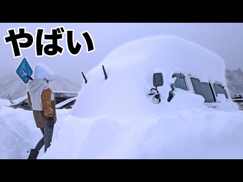 Видео: Автомобильный туризм в историческом снегопаде