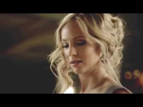 Видео: Клаус и Кэролайн| Плыли мы