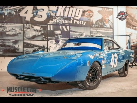 Видео: #MUSCLEGARAGE Экскурсия по выставке Retro Car Show