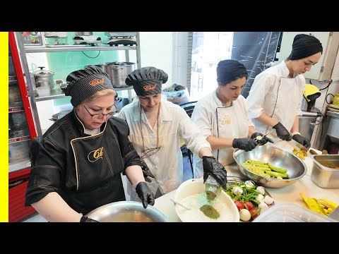 Видео: Самая популярная персидская кулинарка в Исфахане | Иранская уличная еда!