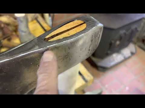 Видео: Как сделать рукоятку топора