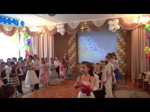 Видео: Вход на выпускной "Чудеса нас оставили"