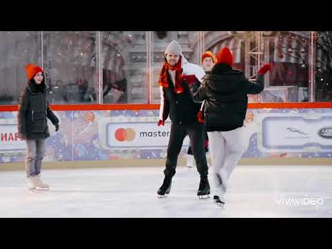 Видео: Калинкин и Гришечкина ведут себя как лучшие подружки на протяжении 1 минуты 30 секунд