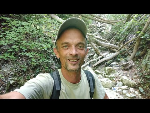 Видео: Лазаревское. Прогулка по пляжам.