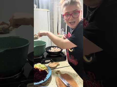 Видео: БАЗАРИМ ГОТОВЛЮ ПРОСТО И БЫСТРО ПЕРВОЕ И ВТОРОЕ