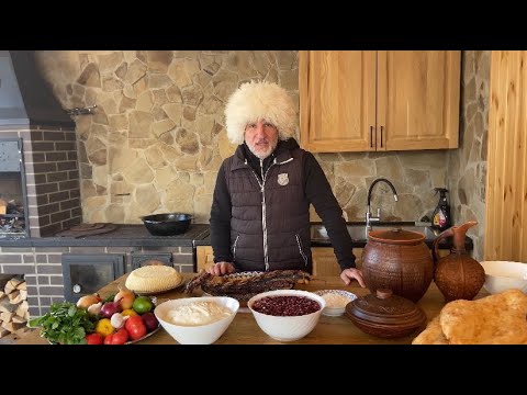 Видео: ОСЕТИНСКАЯ КУХНЯ/ФАСОЛЕВЫЙ СУП КАДУР/ДЗЫККА//TRADITIONAL OSSETIAN CUISINE/BEAN SOUP/DZYKKA (eng sub)