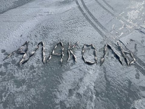 Видео: Алаколь 2025 почти последний лед. Рыбалка на 2 ночи.