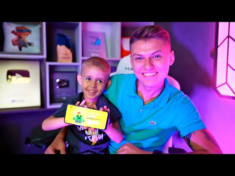 Видео: КУПИЛ СЫНУ ТЕЛЕФОН ДЛЯ БРАВЛ СТАРСА 😱