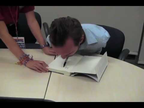 Видео: подпись Ника