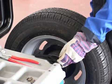 Видео: Балансировочный стенд Trommelberg 1920В (снят с производства)