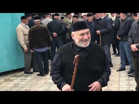 Видео: Гуной тезетахь, Калиновскехь! Дала гечдойла 1ела-Салама к1антана Ин-Мас1удана. Дала декъала войла!