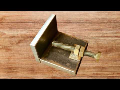 Видео: Этот самодельный стол с зажимами вас удивит — простой, но невероятно эффективный.