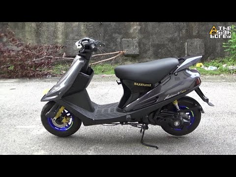 Видео: Обзор скутера Suzuki Address v100. Самая дешевая сотка.