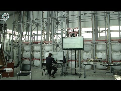 Видео: Батарейка размером с ангар. Как накопить и сберечь энергию с помощью сухих грузов?