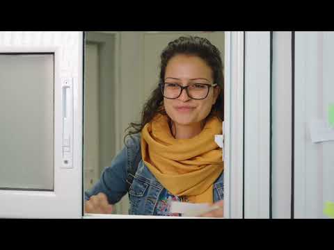 Видео: Един ден в Здравната каса. Какви услуги може да получите само за няколко часа