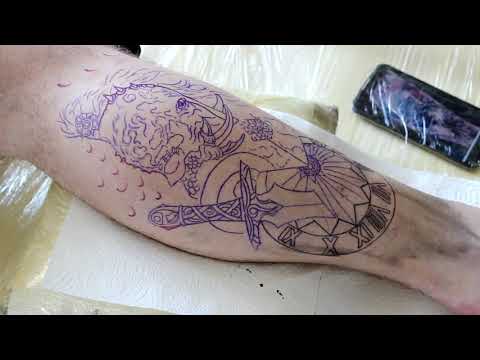 Видео: Тату на ноге, воин, без ускорения