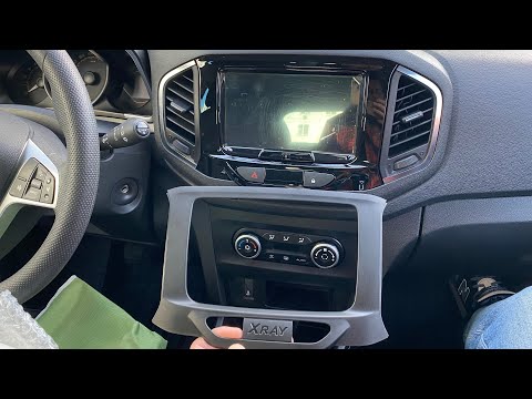 Видео: Замена рамки магнитолы LADA XRAY и как снять дефлекторы печки.