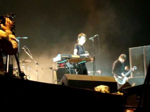 Видео: Земфира — ПЗиВнК / Звенит январская вьюга