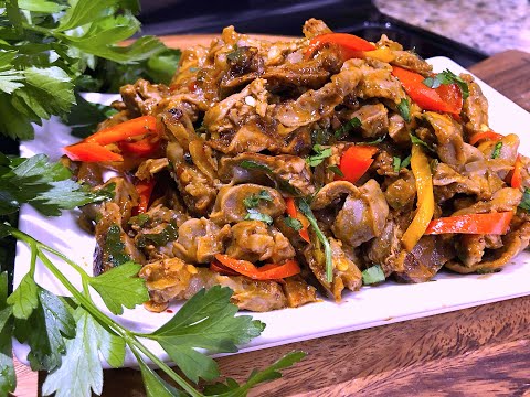 Видео: Когда КУРИНЫЕ ЖЕЛУДОЧКИ вкуснее любого мяса, нежнейшие, тают во рту!