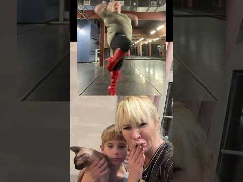 Видео: прикольно станцевал?😳 #а4 #дуэт #блогер #tiktok #funny #а4вор #врек #cat #прикол #топ