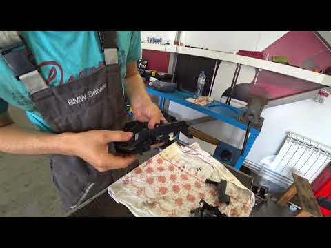 Видео: Volvo S60, S80, XC70, XC60(платформа Р3). Неисправность замка двери. Замена моторчика.