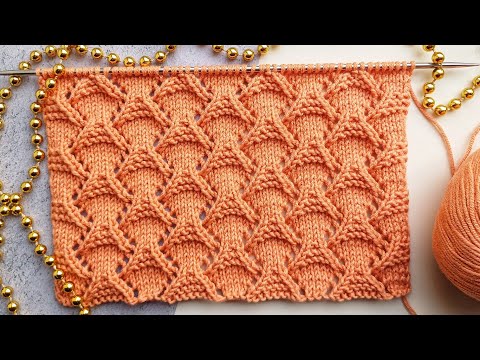 Видео: Узор спицами с лёгким ажуром и элементами платочной вязки/ Схема/ Openwork pattern