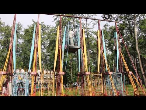 Видео: Вращающиеся качели легко -:)