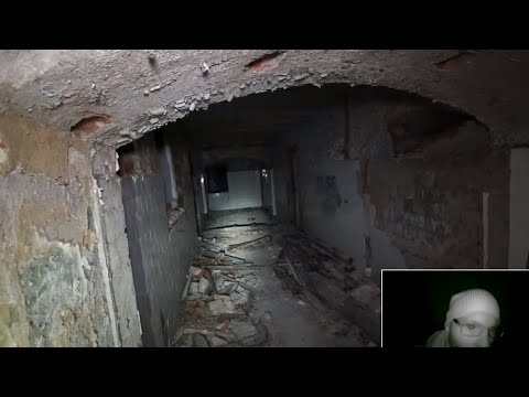 Видео: ПРИЗРАКИ ЭТОГО ЗАМКА ПОГОВОРИЛИ СО МНОЙ