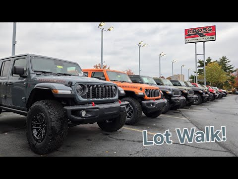 Видео: Просто здесь, чтобы донести людям выгодные предложения (прогулка по парковке Jeep Wrangler)
