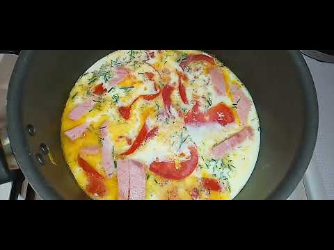 Видео: КАФЕ "ПОД ТОПОЛЕМ"!🌳🍗🐱ЧЕРНЫШКА И МАЛЫШИ!😻💋🩷МОЯ ДОБЫТЧИЦА!🍖😂
