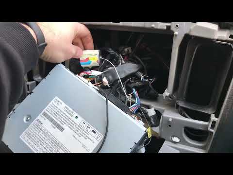 Видео: Конвертер- адаптер  FM радио японской магнитолы. Тойота Альфард