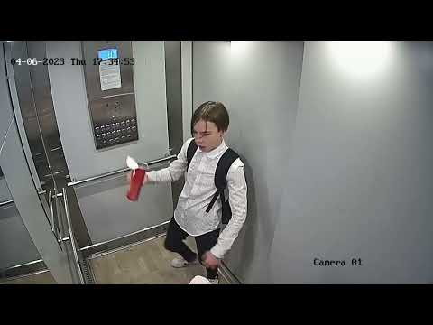 Видео: после школы в лифте #подпишись