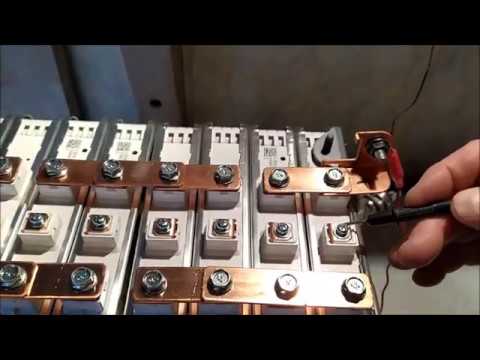 Видео: АКБ от Nissan Leaf. "Консервы" в гибридную СЭ 24в