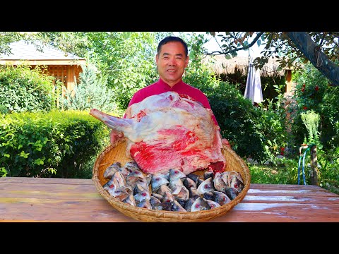 Видео: 40 Рыбных Голов, Тушёных с Гигантской Ножкой Барашка, Неотразимо Вкусный Прозрачный Бульон!