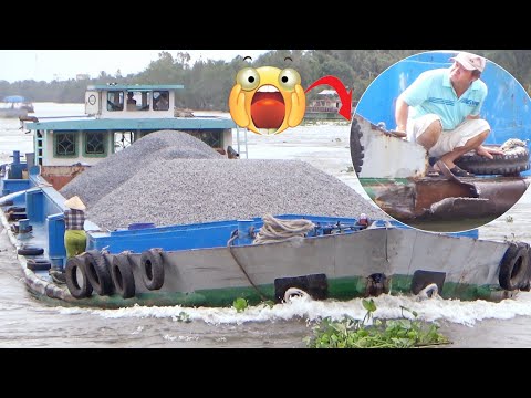 Видео: [687] Мощная баржа четыре раза проходит через ворота плотины, что очень привлекательно.