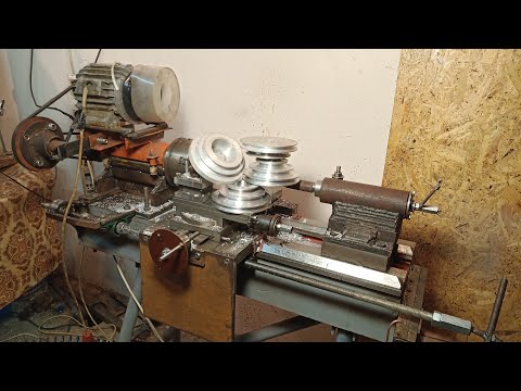 Видео: Самодельный токарный точит сам для себя