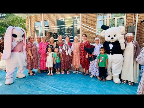 Видео: Кадамжай Жаны айылды Бешик тойдо заказда алыскы Москва шаарында жургон акесин атынан белек.