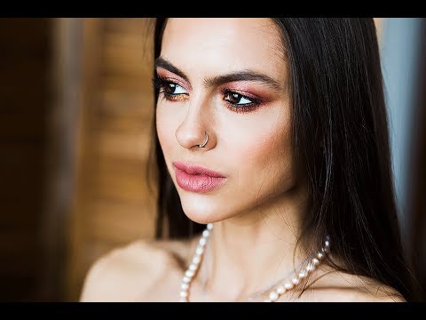Видео: Катя Махлай и макияж в красных оттенках
