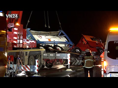 Видео: VN24 — Автоцистерна с опасными грузами перевернулась на автостраде А1