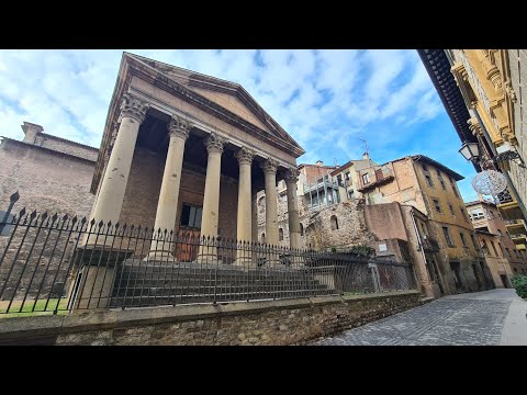 Видео: ДРЕВНЕЙШИЙ ГОРОД В ИСПАНИИ - ВИК | Туристов тут не видно.