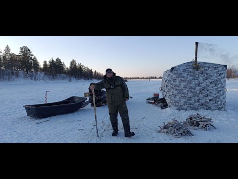 Видео: В дали от цивилизации! Щука на жерлицы , крупная плотва на мормышку!