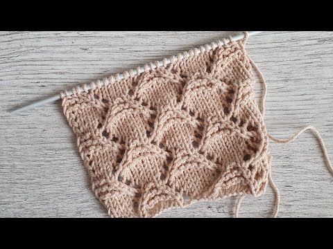 Видео: Ажурные ромбы спицами. Узор для джемпера, кофты, кардигана.