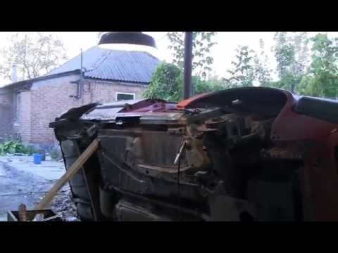 Видео: Golf 2 варим днище и короба видео 8