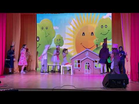 Видео: Муурын байшин чөлөөт үзүүлбэр