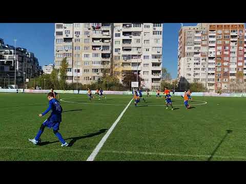 Видео: Левски II : Академия Металург 2013 U13 / част 1