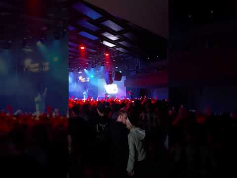 Видео: 13.02.2021 Arbat-Hall концерт УННВ выход на сцену