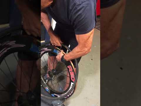 Видео: Как клеить трубку на ленту !!!