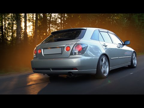 Видео: Лучший обзор(нет) на Toyota Altezza / Gita / Lexus is200 / is300