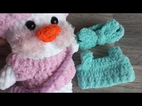 Видео: Как связать кофточку и повязку для уточки Лалафанфан, крючком.